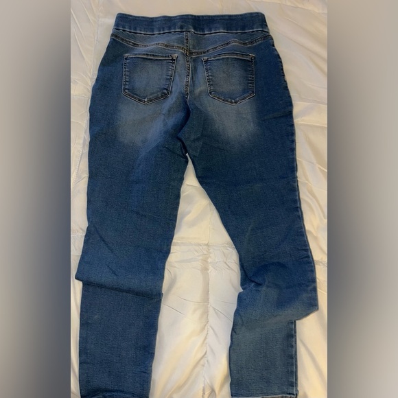 Nine West Heidi Pull On Skinny Jeans - Picture 4 of 4